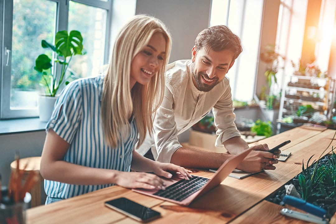Planerare arbetar med schema i ShiftPilot
